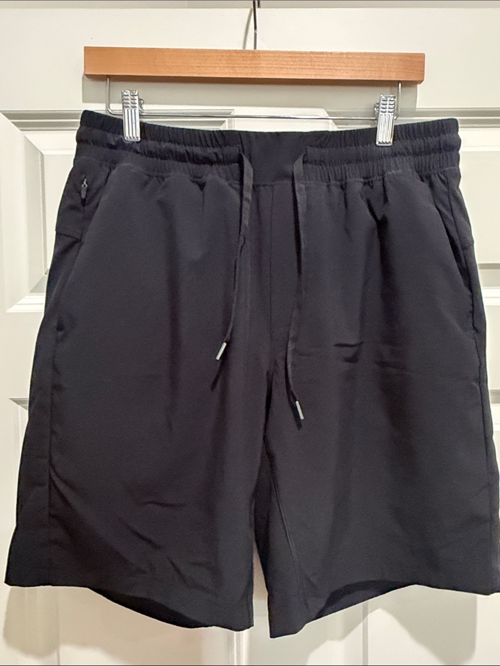 CRZ YOGA Men's Black Athletic Drawstring Shorts with Zip Pockets